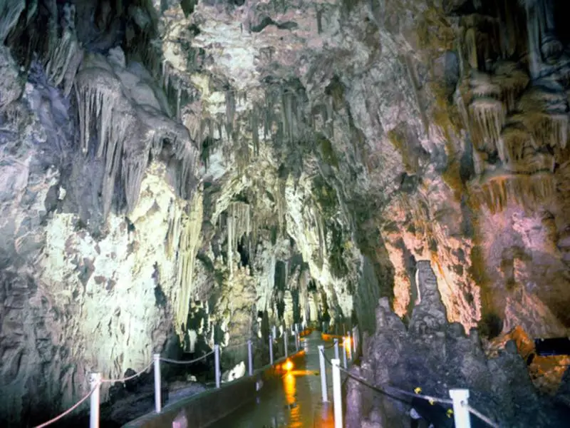 Excursion to the cave of Alistrati