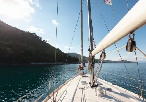 На яхте в Халкидиках и на Спорадах